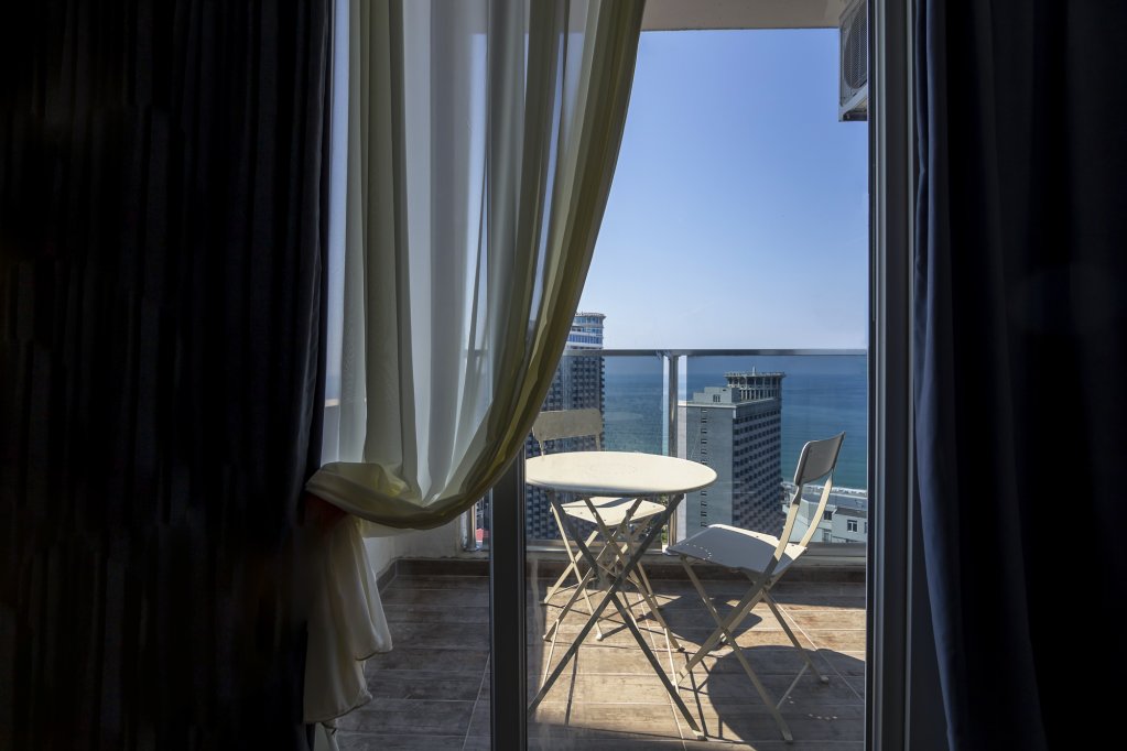 Comfortable apartments "Smile" by the sea id-992 - Batumi Vacation Rentals