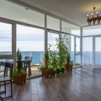 Comfortable Penthouse "Grand" by the sea