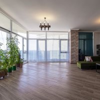 Comfortable Penthouse "Grand" by the sea