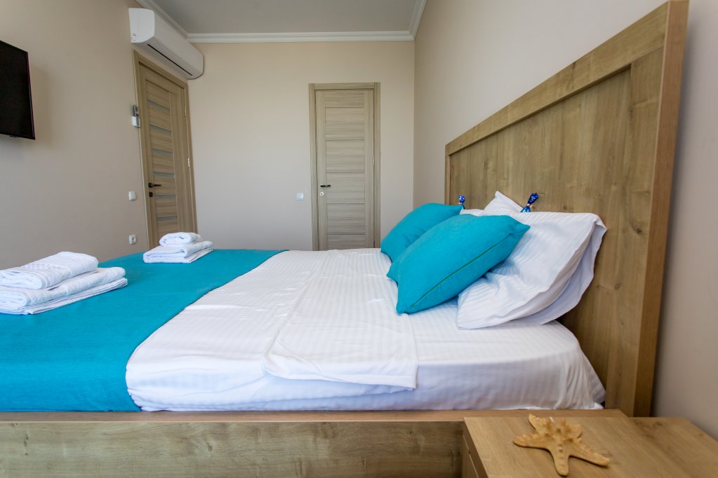 2-bedroom apartment near the beach id-1033 -  rent an apartment in Batumi