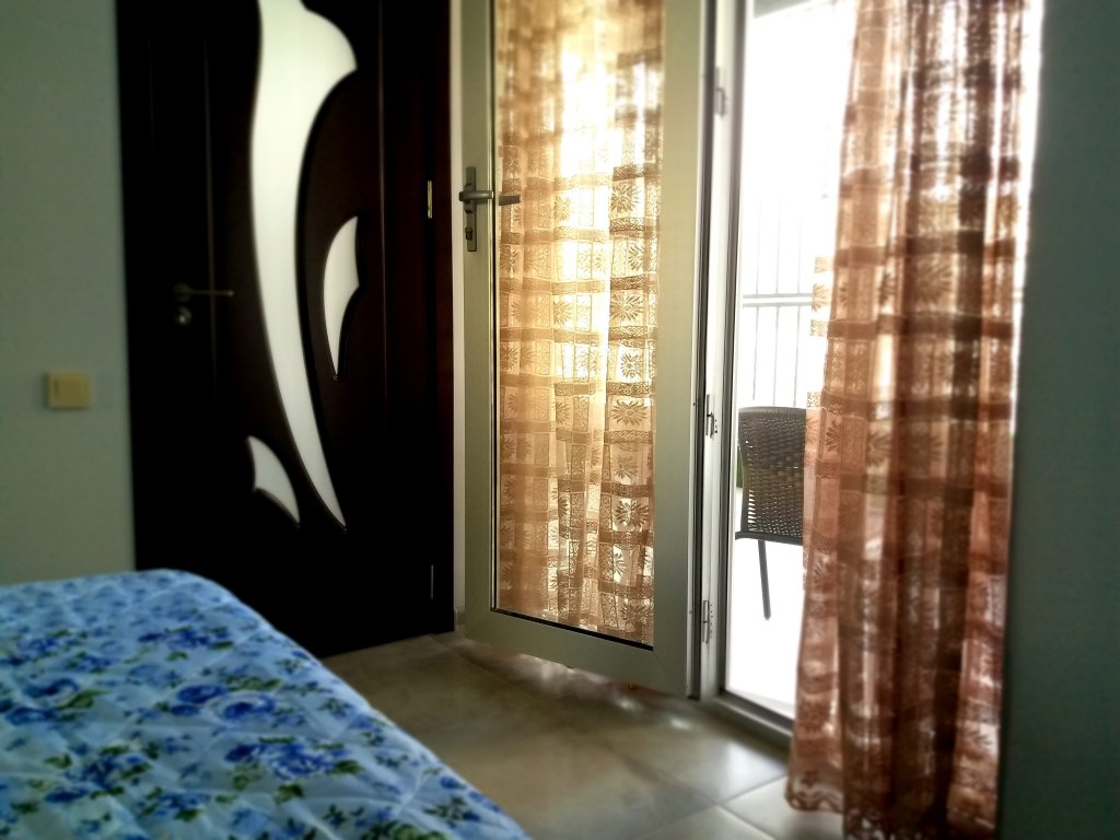 Квартира в 50 м от моря в ЖК "Магнолия" id-950 -  аренда квартиры в Батуми